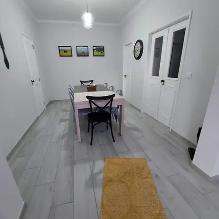 Дом отдыха Casa Palmeiras - Res. Of Elizabete And Fatima *