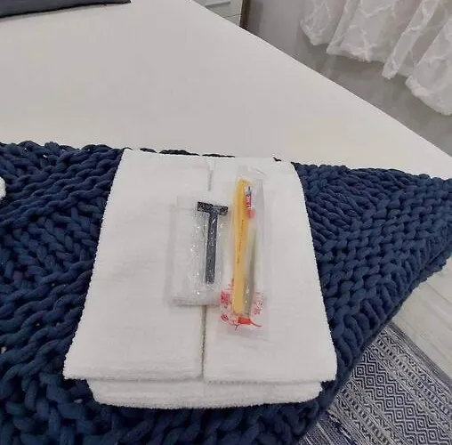 Casa Palmeiras - Res. Of Elizabete And Fatima