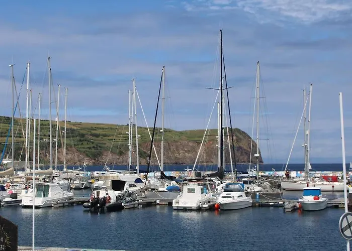 Casa Palmeiras - Res. Of Elizabete And Fatima * Horta (Azores)