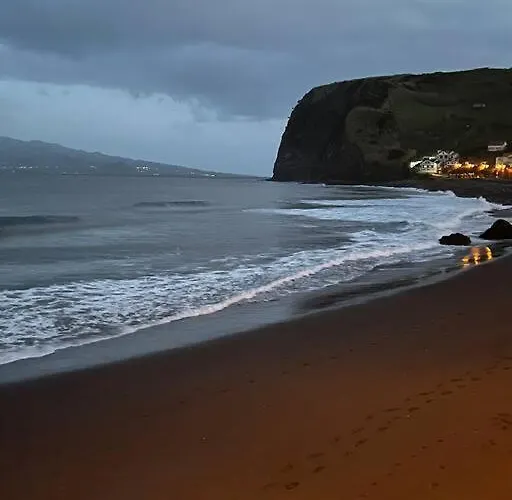 Casa Palmeiras - Res. Of Elizabete And Fatima Horta (Azores)