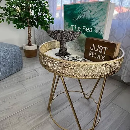 Hébergement de vacances Casa Palmeiras - Res. Of Elizabete And Fatima *