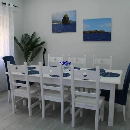 Casa Palmeiras - Res. Of Elizabete And Fatima * Horta (Azores)