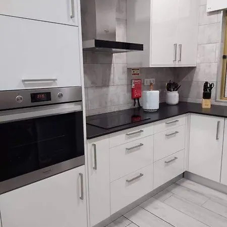 Casa Palmeiras - Res. Of Elizabete And Fatima