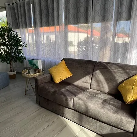 Hébergement de vacances Casa Palmeiras - Res. Of Elizabete And Fatima