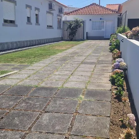 Casa Palmeiras - Res. Of Elizabete And Fatima Dom wakacyjny *