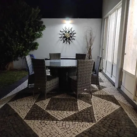 Hébergement de vacances Casa Palmeiras - Res. Of Elizabete And Fatima