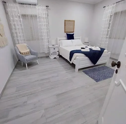 Casa Palmeiras - Res. Of Elizabete And Fatima * הורטה