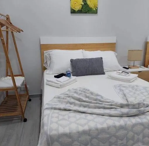 Casa Palmeiras - Res. Of Elizabete And Fatima *