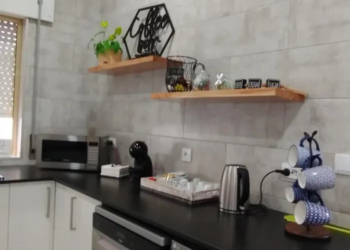 Casa Palmeiras - Res. Of Elizabete And Fatima הורטה